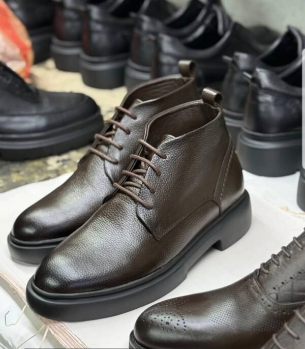 Chukka boots